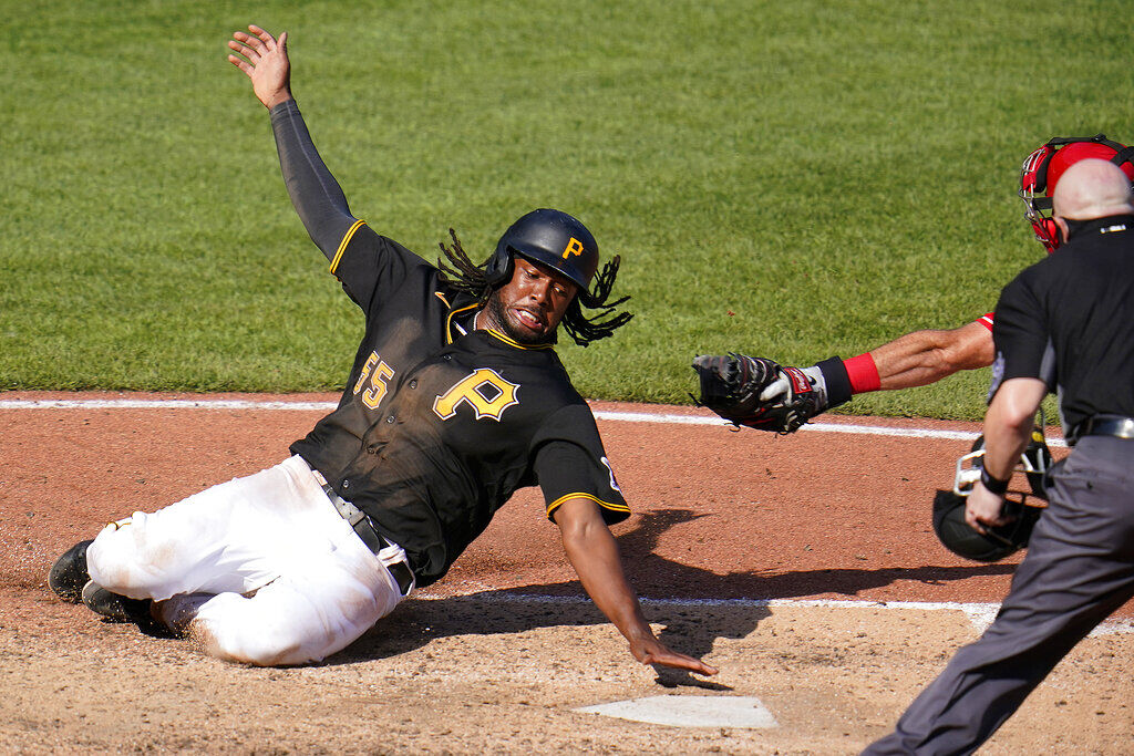 APTOPIX Reds Pirates Baseball